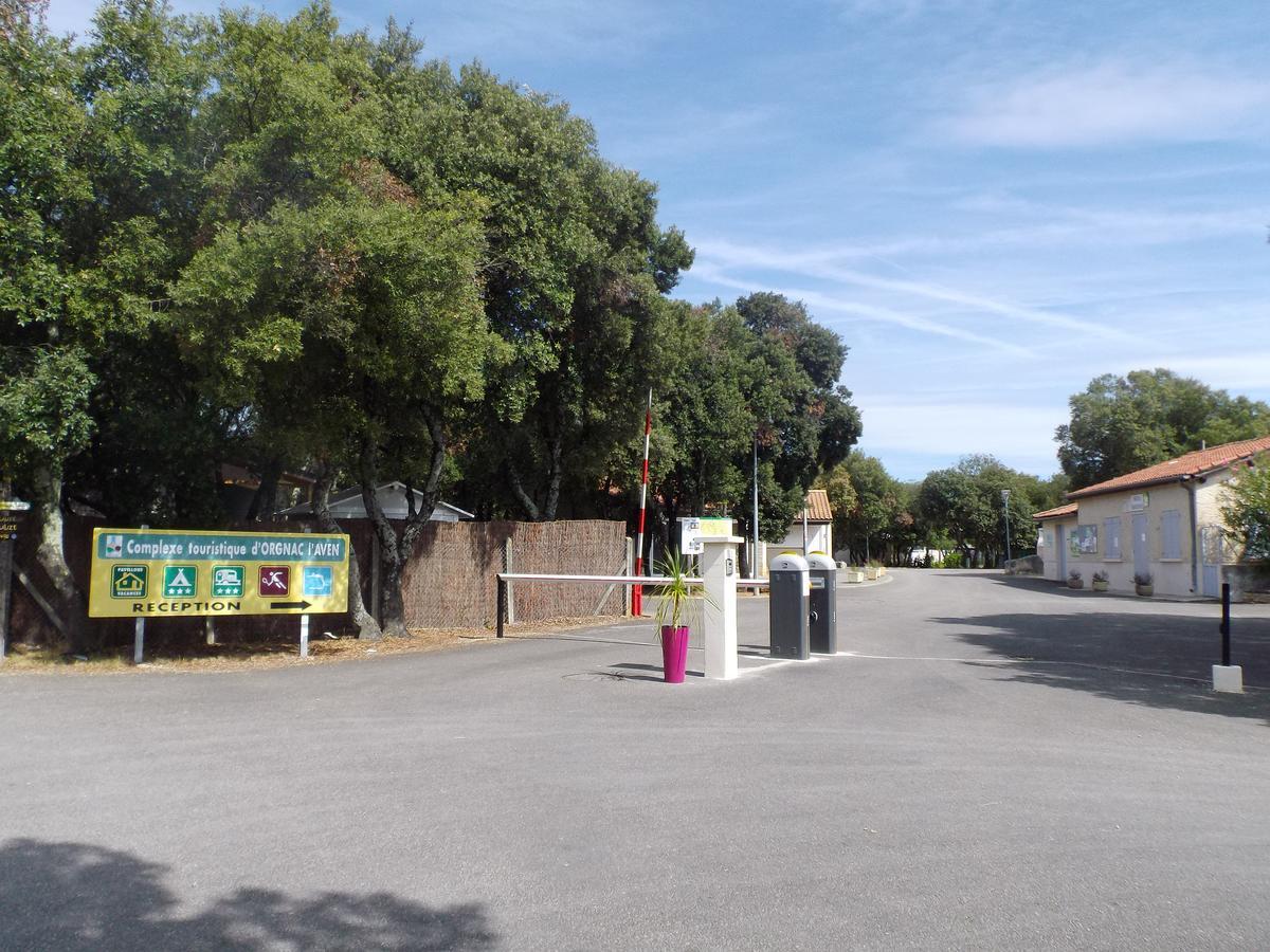 Le Cigalon Mobilhom Hotel Orgnac-l'Aven Bagian luar foto